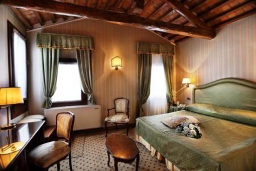 фото отеля Locanda Remedio