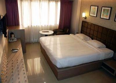 фото отеля Hotel Suresha
