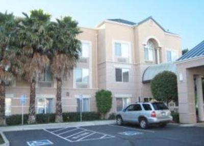 фото отеля Quality Inn & Suites - Fairfield Napa Valley