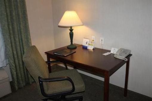 фото отеля Quality Inn & Suites - Fairfield Napa Valley