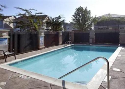 фото отеля Quality Inn & Suites - Fairfield Napa Valley