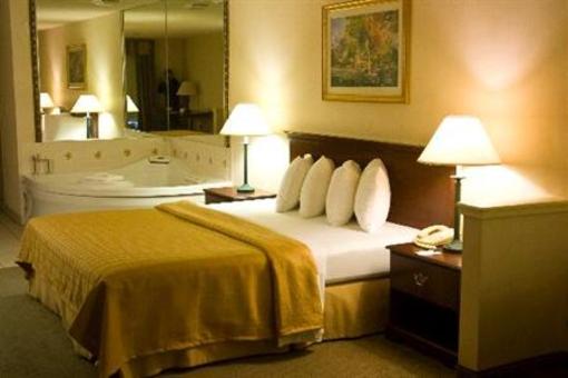фото отеля Quality Inn & Suites - Fairfield Napa Valley
