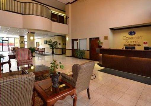 фото отеля Comfort Suites Intercontinental Plaza
