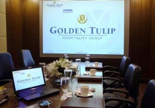 фото отеля Golden Tulip Chattarpur New Delhi