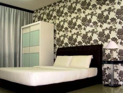 фото отеля Duta Hotel & Residence