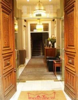 фото отеля Apartamentos Principe 11