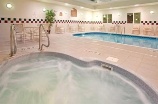 фото отеля Holiday Inn Express Suites Independence