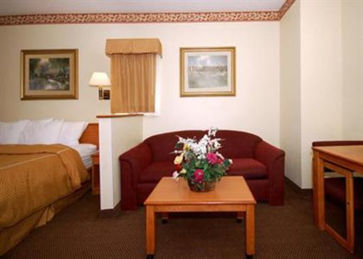 фото отеля Comfort Suites Huntington Beach