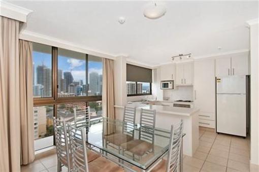 фото отеля Boulevard Towers Apartments Gold Coast