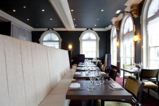 фото отеля Hallmark Croydon Hotel London