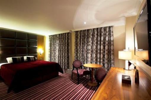 фото отеля Hallmark Croydon Hotel London