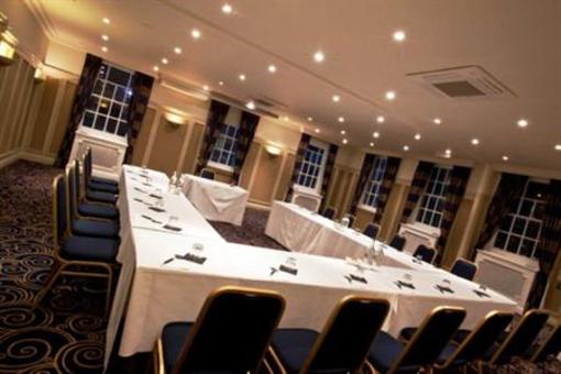 фото отеля Hallmark Croydon Hotel London
