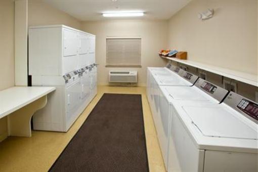 фото отеля Candlewood Suites Indianapolis Airport