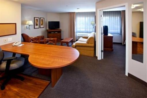 фото отеля Candlewood Suites Indianapolis Airport