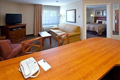 фото отеля Candlewood Suites Indianapolis Airport