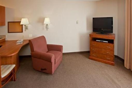 фото отеля Candlewood Suites Indianapolis Airport