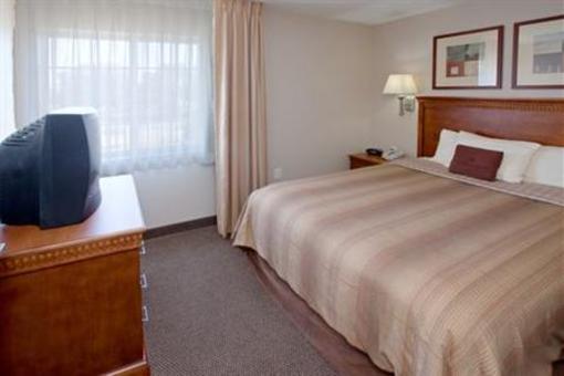 фото отеля Candlewood Suites Indianapolis Airport