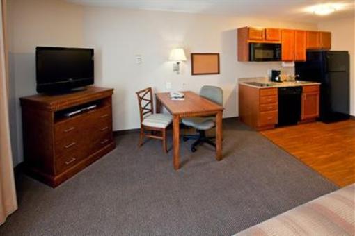 фото отеля Candlewood Suites Indianapolis Airport