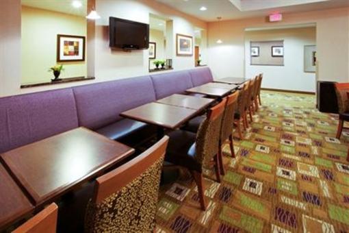 фото отеля Holiday Inn Express Baltimore at the Stadiums