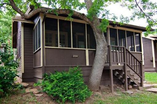 фото отеля Chautauqua Cottages