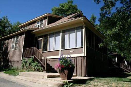 фото отеля Chautauqua Cottages