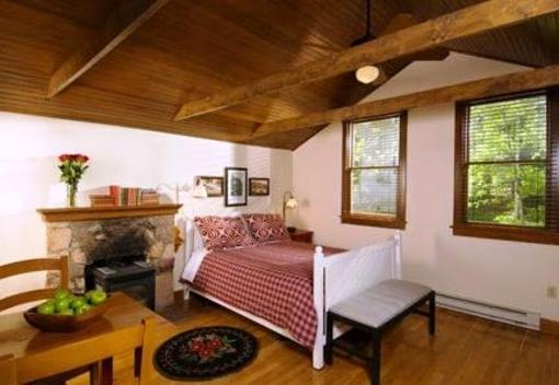 фото отеля Chautauqua Cottages