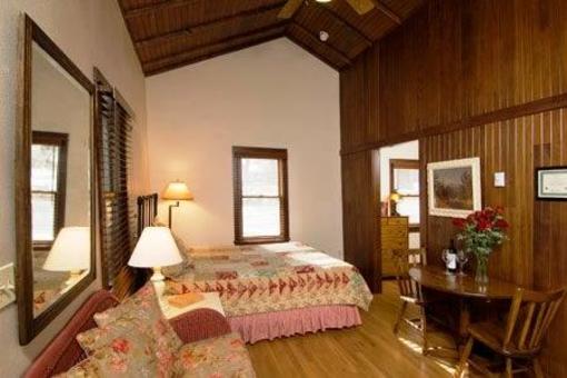фото отеля Chautauqua Cottages