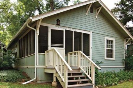 фото отеля Chautauqua Cottages