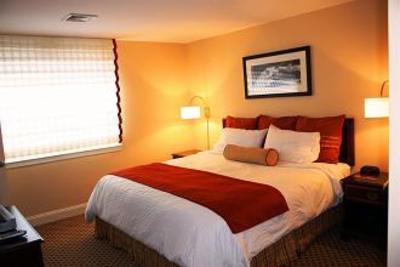 фото отеля The Port Inn Portsmouth (New Hampshire)