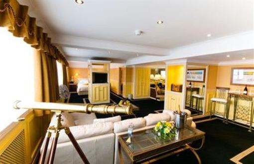 фото отеля The Liner Hotel