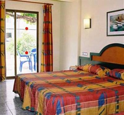 фото отеля Hostal Rosalia Ibiza