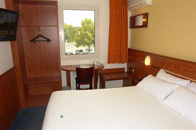 фото отеля Brit Hotel Prema