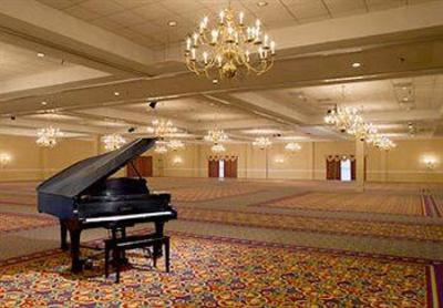фото отеля Williamsburg Hotel and Conference Center