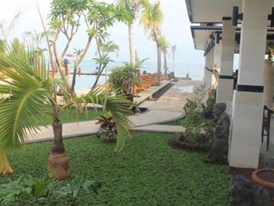 фото отеля Kelapa Lovina Beach Villa