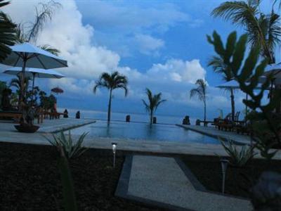 фото отеля Kelapa Lovina Beach Villa