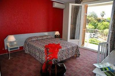 фото отеля Hotel Spunta Di Mare Ajaccio