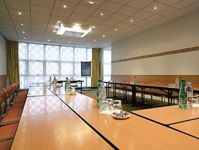 фото отеля Novotel Nancy Sud