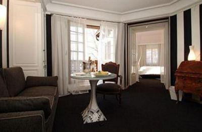 фото отеля Le Vieux Manoir Au Lac