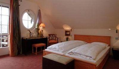 фото отеля Le Vieux Manoir Au Lac