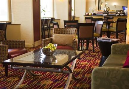 фото отеля Marriott Crystal Gateway