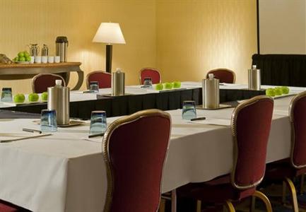 фото отеля Marriott Crystal Gateway