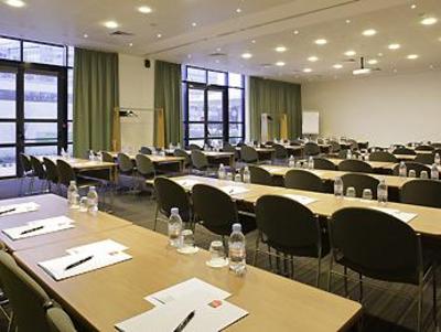 фото отеля Hotel Ibis Charles De Gaulle Aeroport Terminal Roissy-en-France