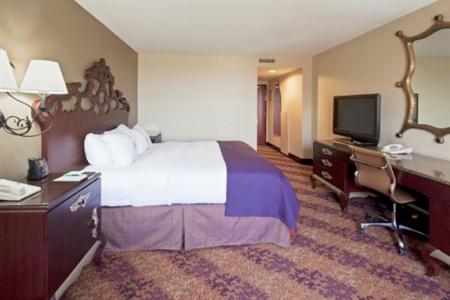 фото отеля Holiday Inn Resort Orlando - The Castle