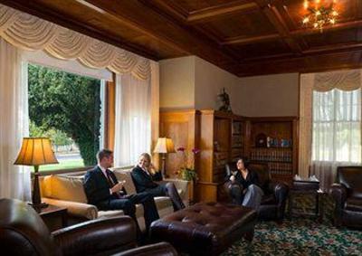 фото отеля Dolce Hayes Mansion