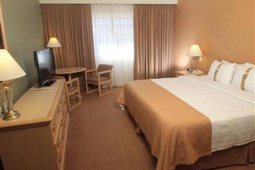 фото отеля Holiday Inn Norte Monterrey