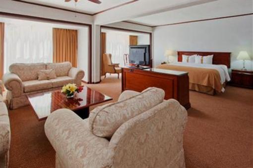 фото отеля Holiday Inn Norte Monterrey