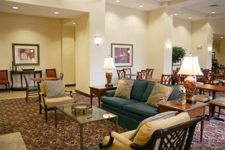фото отеля Hampton Inn Charlotte - Belmont at Montcross