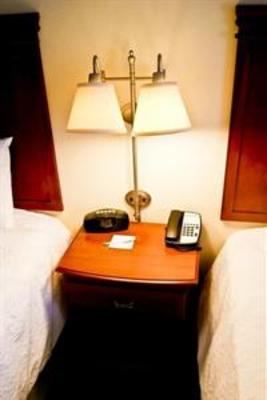 фото отеля Hampton Inn Charlotte - Belmont at Montcross