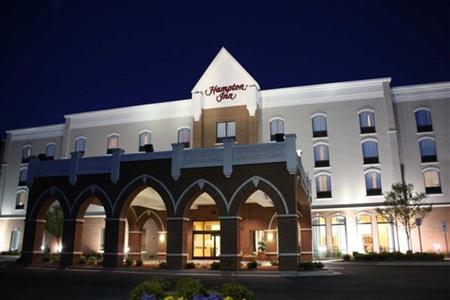 фото отеля Hampton Inn Charlotte - Belmont at Montcross
