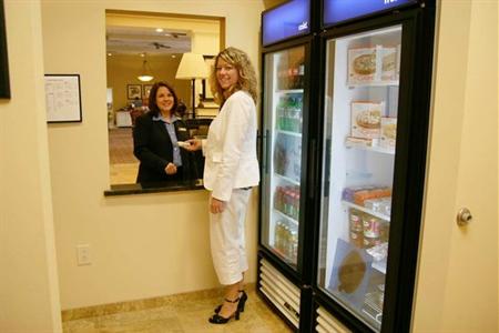 фото отеля Hampton Inn Charlotte - Belmont at Montcross